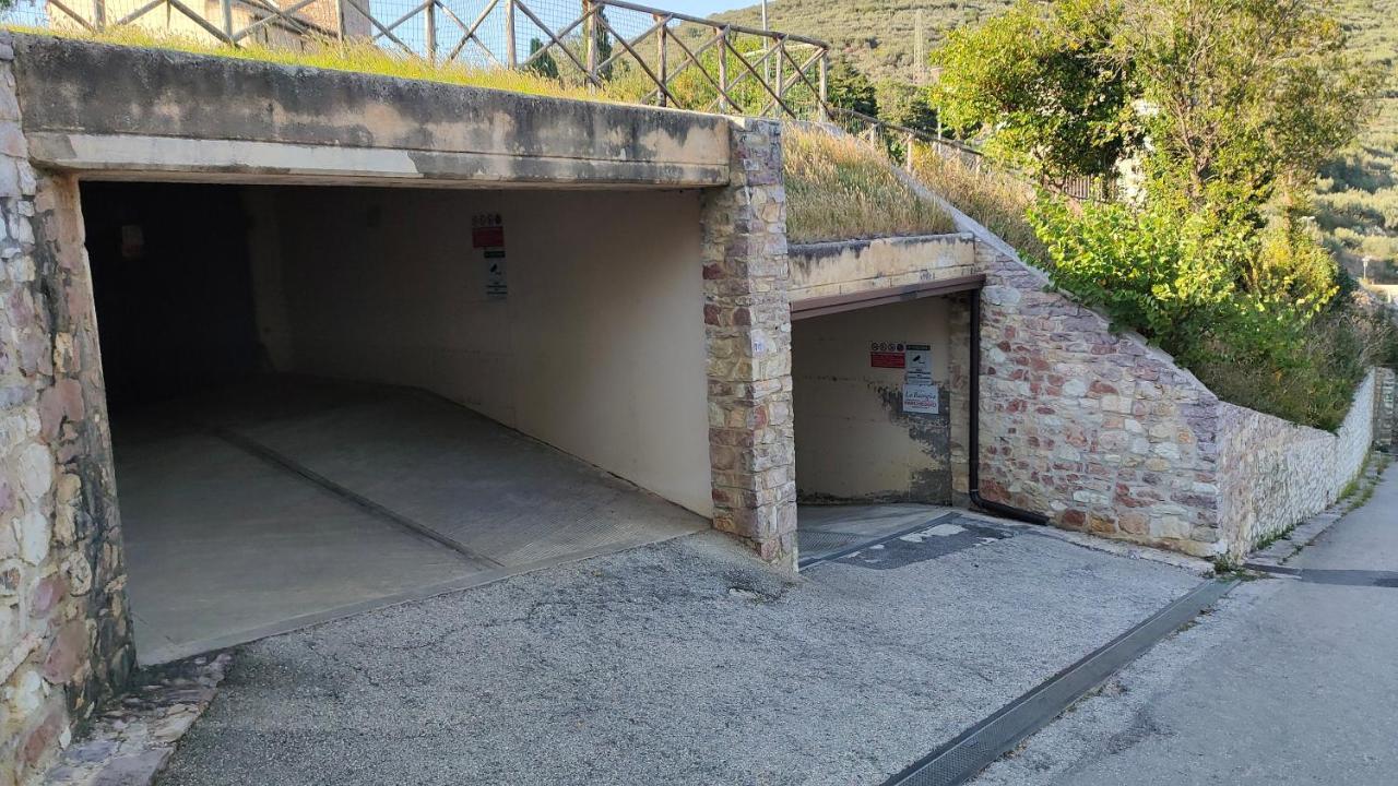 La Cantina Dei Cappuccini Spello Exterior foto